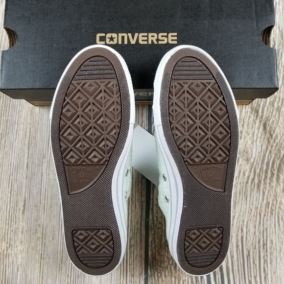 *NIB* CONVERSE Dainty Low Sneaker - Picture 5 of 6